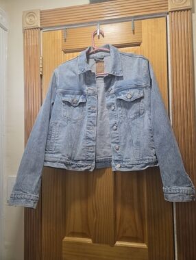 GAP Light Blue Women's Denim Jacket - Classic Jean Jacket Size L